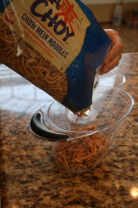 Meauring Chow Mein Noodles