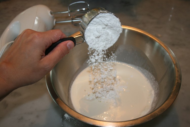 Add Powdered Sugar To Cream
